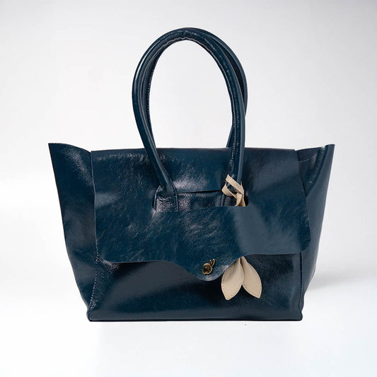 Bolsa Lucette de piel napa azul marino con acabado charol, Luna Lenore